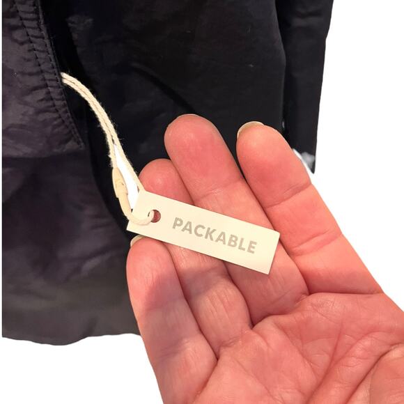 Liv Outdoor Womens Jacket Packable Hooded XL/1X Wind/Water Resistant Black - Picture 7 of 12